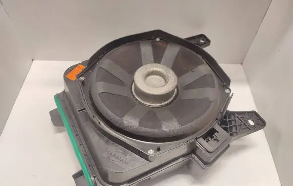 BMW Z4 g29 Subwoofer speaker 2622497 65132622497