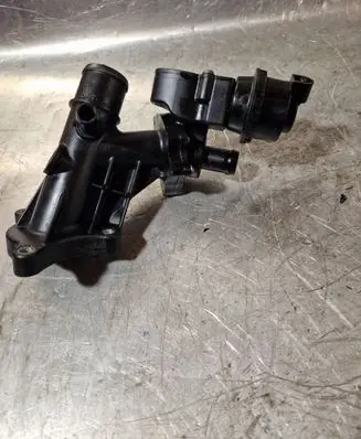 Nissan NV300 Thermostat/thermostat housing 110600686R