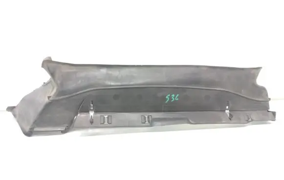 Ford Focus Intercooler air guide/duct channel BM518314C