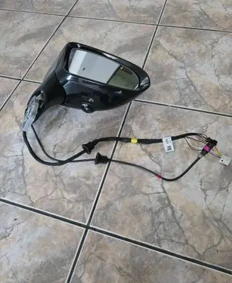 Front door electric wing mirror