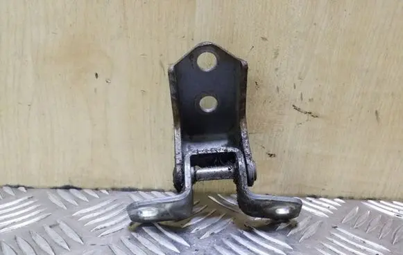 Mazda 3 I Front door lower hinge 