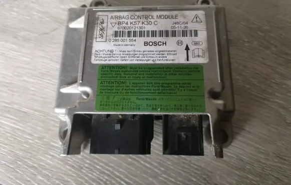 Mazda 3 I Airbag control unit/module 0285001554