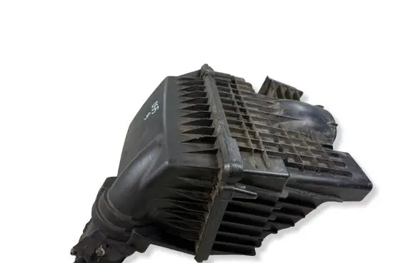 Citroen DS5 Air filter box 9653388980