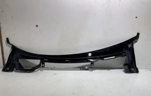 Tesla Model S Wiper trim 100897600D 09469001