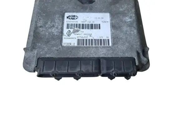 Renault Trafic II (X83) Engine control unit/module 8200754739