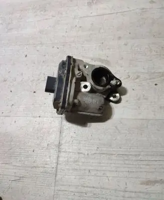 Mercedes-Benz GLA W156 EGR valve H8201143495 HU1501000211 147104647R