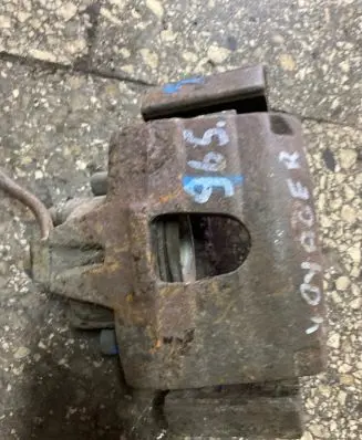 Chrysler Voyager Front brake caliper