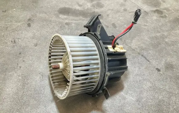 Audi A5 8T 8F Heater fan/blower 8K2820021