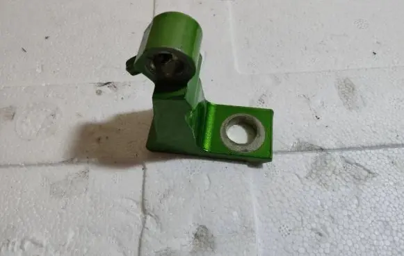 Skoda Fabia Mk3 (NJ) Rear door hinge set 8K0831401P A046573