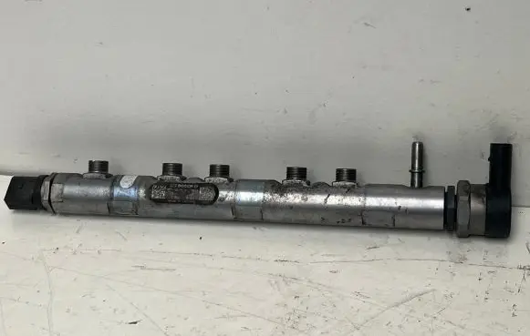 BMW X1 E84 Fuel main line pipe 0445214183 780912803