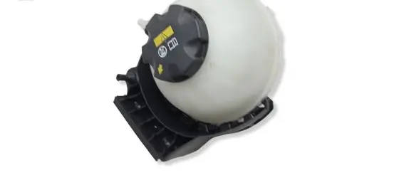 BMW 2 F22 F23 Coolant expansion tank/reservoir 7609470