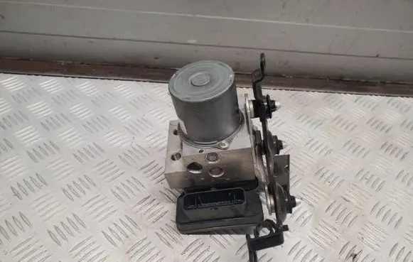 Audi A7 S7 4G ABS Pump 4G0907379S 4G0614517AL