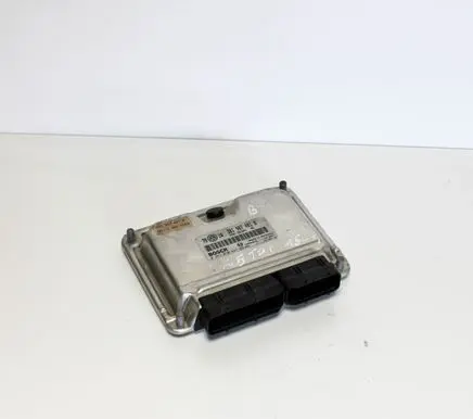 Volkswagen PASSAT B5 Engine control unit/module 3B1907401B