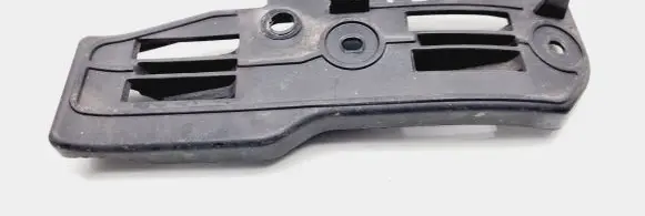 Volkswagen PASSAT B5.5 Front bumper mounting bracket 3B0807184E