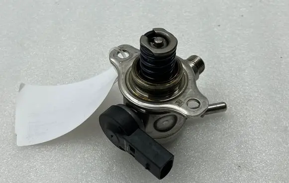 Fuel injection high pressure pump