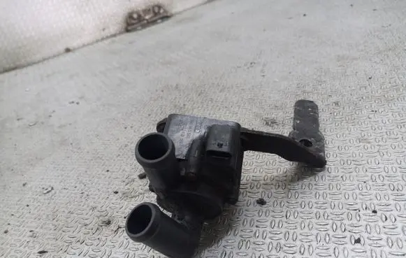 Volkswagen PASSAT B7 Electric auxiliary coolant/water pump 5N0965561