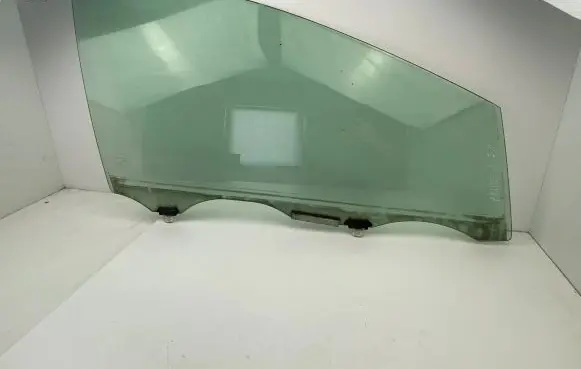 Toyota Prius (XW20) Front door window glass four-door 43R00034 A00159410 90T20AS2
