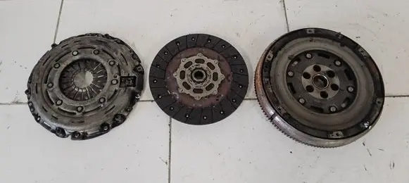 Peugeot 3008 I Clutch set kit C0282684