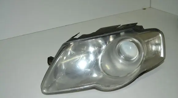 Volkswagen PASSAT B6 Headlight/headlamp 3C0941005J