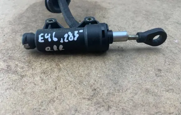 BMW 3 E46 Clutch master cylinder 21521163899 1163899 21526758822