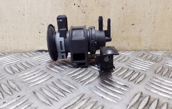 Renault Scenic III - Grand scenic III Turbo solenoid valve 8200575400