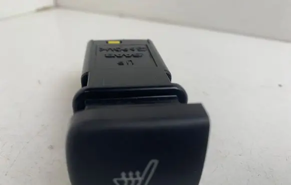 Saab 9-3 Ver1 Seat heating switch 4409249
