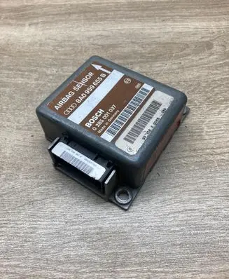 Audi A4 S4 B5 8D Airbag control unit/module 8A0959655B