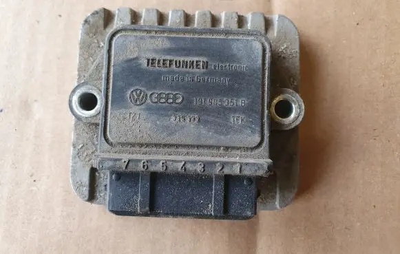 Volkswagen Golf I Ignition amplifier control unit 191905351A