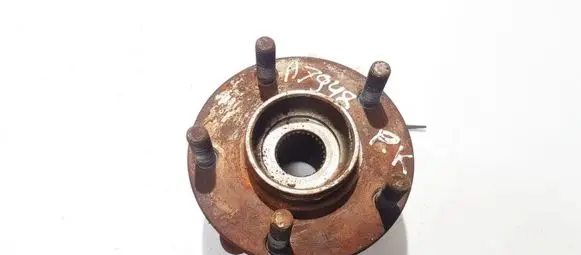 Nissan Murano Z50 Front wheel hub
