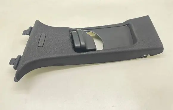 Mercedes-Benz C W204 (B) pillar trim (top) A2048600930