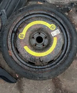 Volkswagen Golf VII R12 spare wheel 