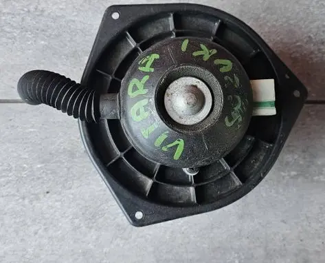 Suzuki Grand Vitara II Heater fan/blower