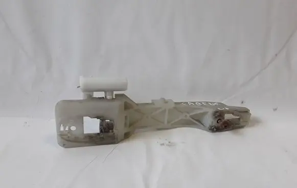 KIA Carens I Rear door exterior handle/bracket 8D12