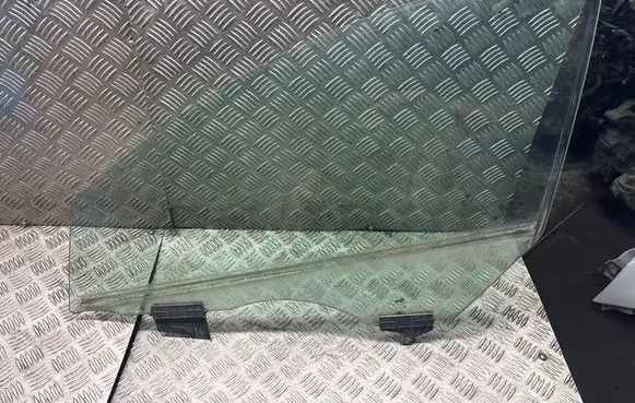 KIA Optima Front door window glass four-door