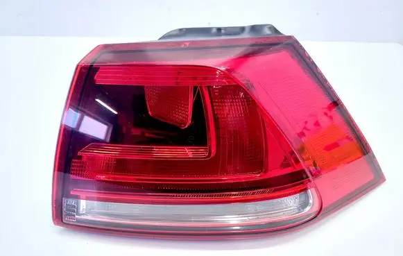 Volkswagen Golf VII Rear/tail lights 5G0945096B