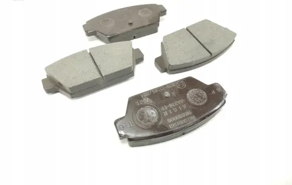 Mitsubishi Galant Brake pads (rear) MZ690008