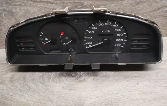 Nissan Sunny Speedometer (instrument cluster)