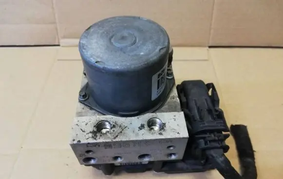 Alfa Romeo Mito ABS Pump 51968089 140610063089 0265252705