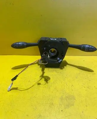 Mini One - Cooper R50 - 53 Tailgate/trunk/boot open switch RZ2R11P8K1