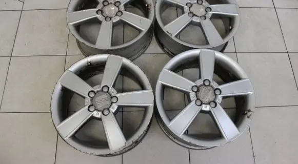 Seat Leon (1P) R17 alloy rim 1P0601025C