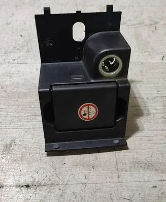 Mercedes-Benz GLK (X204) Cigarette lighter front A2046809150