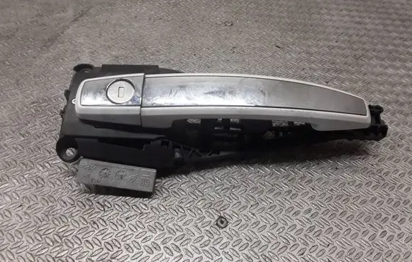 Opel Insignia A Front door exterior handle 