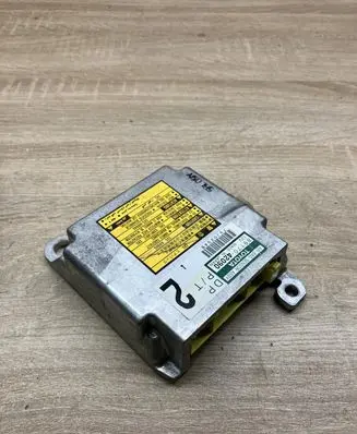 Toyota RAV 4 (XA20) Airbag control unit/module 8917042090