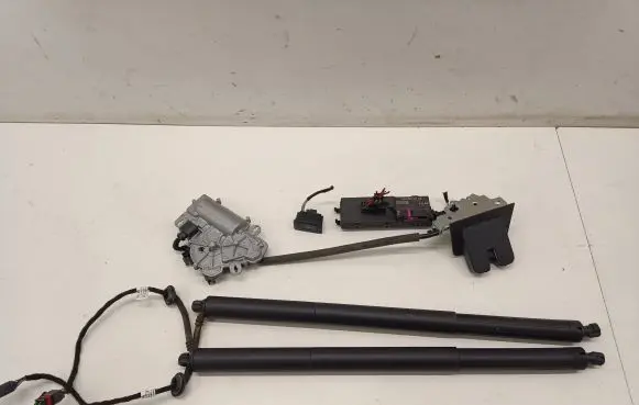 Audi Q2 - Tailgate hydraulic set 5Q0959107AB 81A827861B 5TA827887