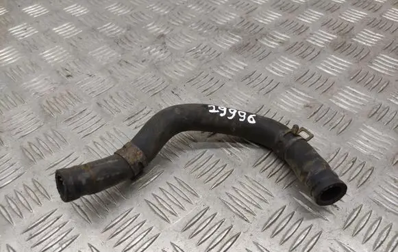 Toyota RAV 4 (XA30) Engine coolant pipe/hose