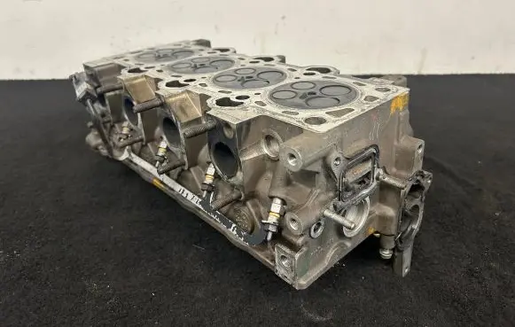 Hyundai i40 Engine head 22111