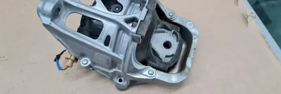 Audi S5 F5 Engine mount bracket 4M0199371FG 05022021