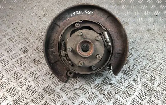Subaru Legacy Rear wheel hub