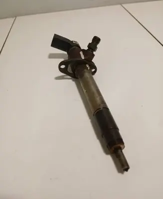 Jaguar XF Fuel injector 5U3Q9K546
