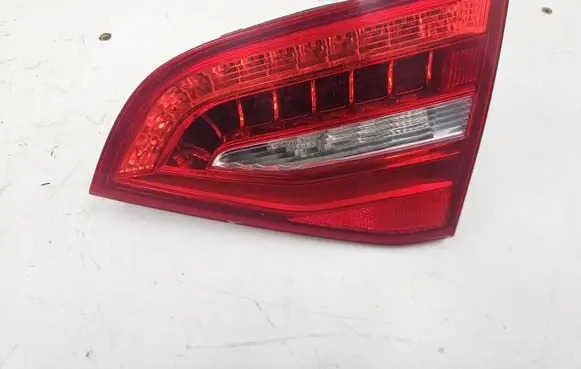 Audi A4 S4 B9 Tailgate rear/tail lights 8K9945094E